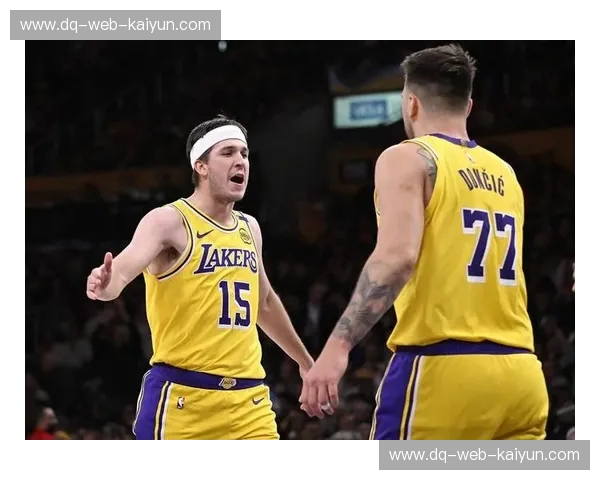 黄金时代的重逢与救赎：当湖人紫金军团撞上骑士克利夫兰的漫天飞雪